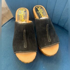 Black and Tan Wedge Shoes with Suede Upper